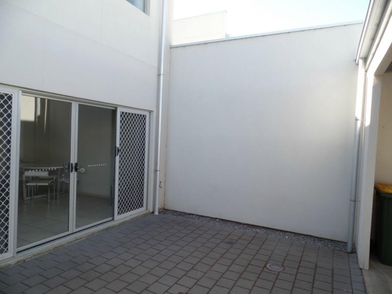 5/55 Grasswren Way, Mawson Lakes SA 5095