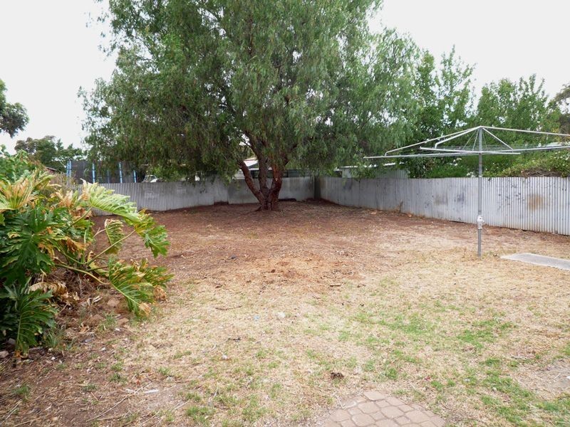 7 Murphy Street, Elizabeth Grove SA 5112