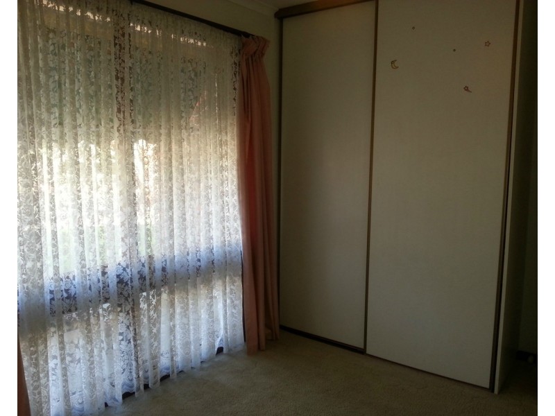 28 Harrow Rd, Para Hills West SA 5096