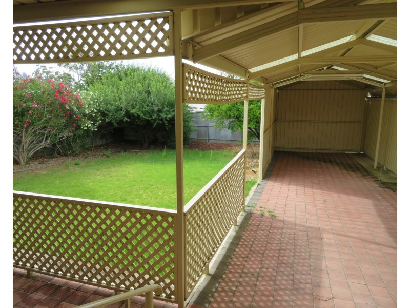 18 Winara Drive, Ingle Farm SA 5098