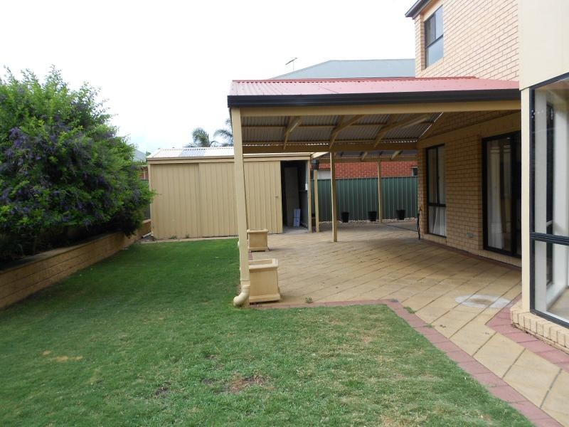 16 Parkview Drive, Mawson Lakes SA 5095