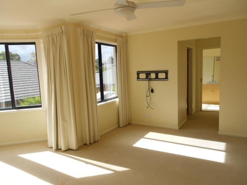 16 Parkview Drive, Mawson Lakes SA 5095