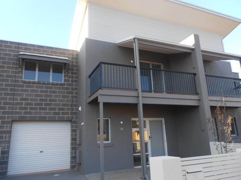24 Saxon Street, Smithfield Plains SA 5114