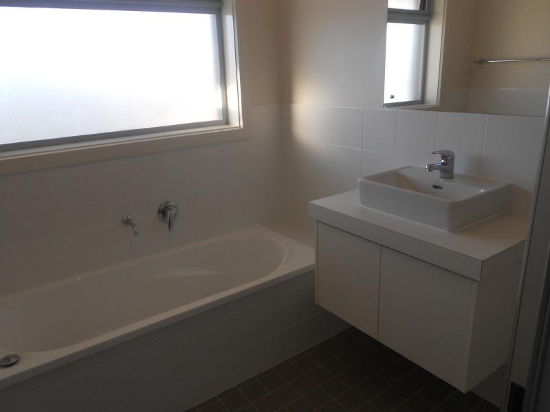 24 Saxon Street, Smithfield Plains SA 5114