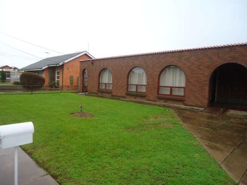 27 Bristol Crescent, Taperoo SA 5017