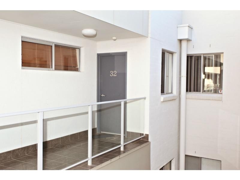 Unit 32/5-19 Goodall Parade, Mawson Lakes SA 5095