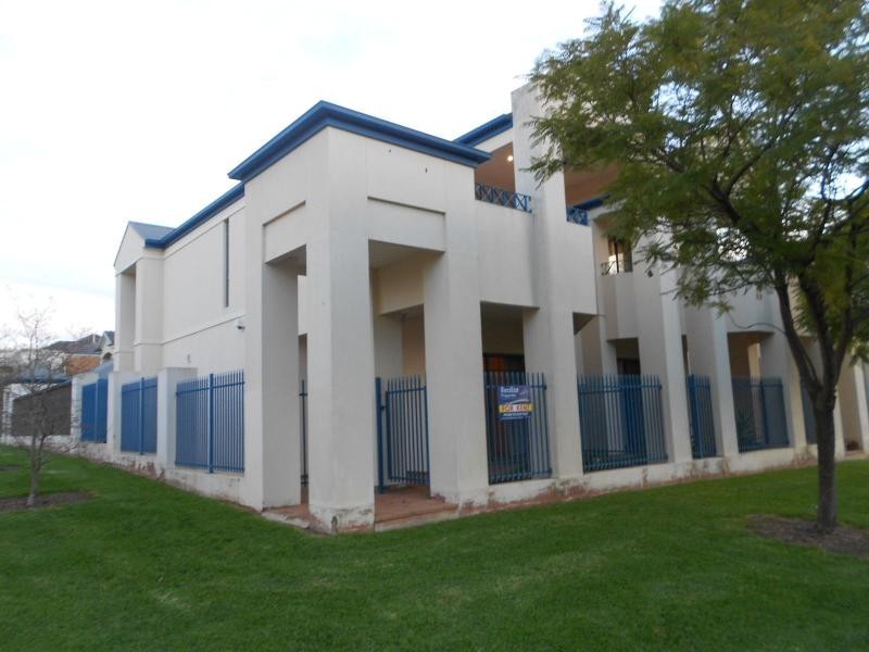 4/2 Argyle Street, Mawson Lakes SA 5095