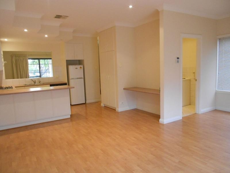 4/2 Argyle Street, Mawson Lakes SA 5095