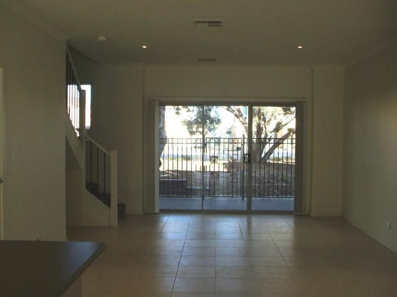 1/53 – 55 Grasswren Way, Mawson Lakes SA 5095