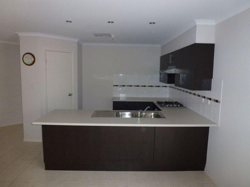 5 Luvera Drive, Munno Para West SA 5115