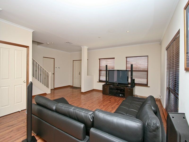 14 Innes Circuit, Mawson Lakes SA 5095