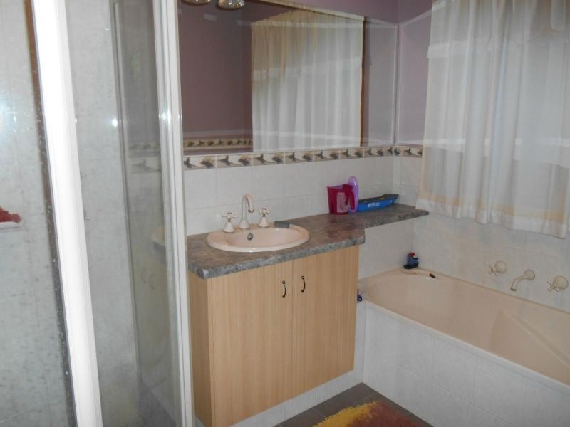 3 Antigua Court, The Bridges, Mawson Lakes SA 5095