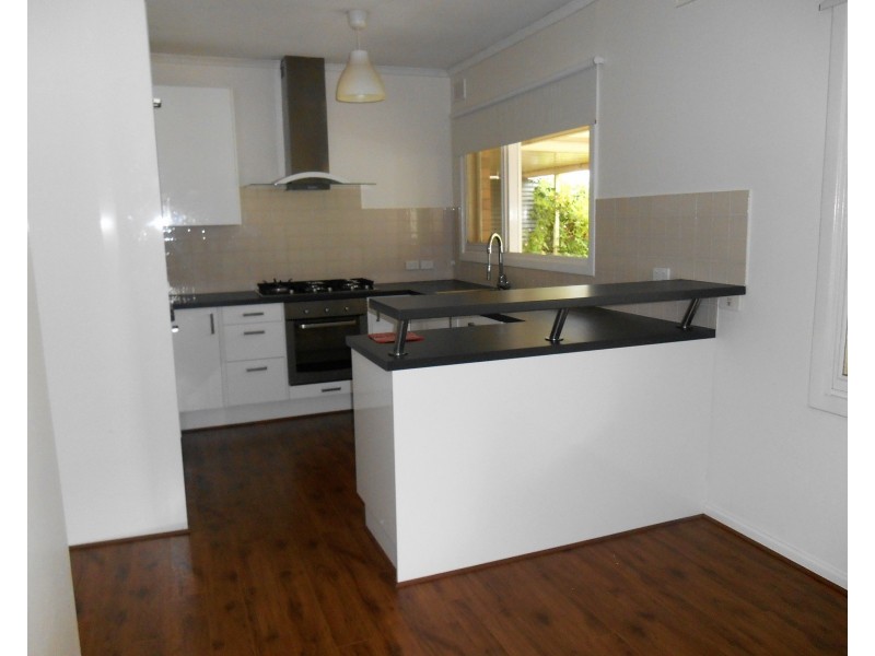 92 Brougham Drive, Valley View SA 5093