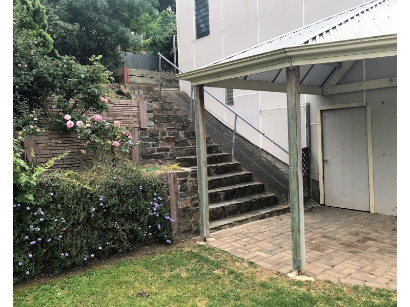 92 Brougham Drive, Valley View SA 5093