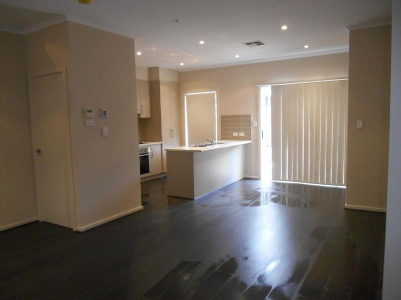 43 Victoria Parade, Mawson Lakes SA 5095