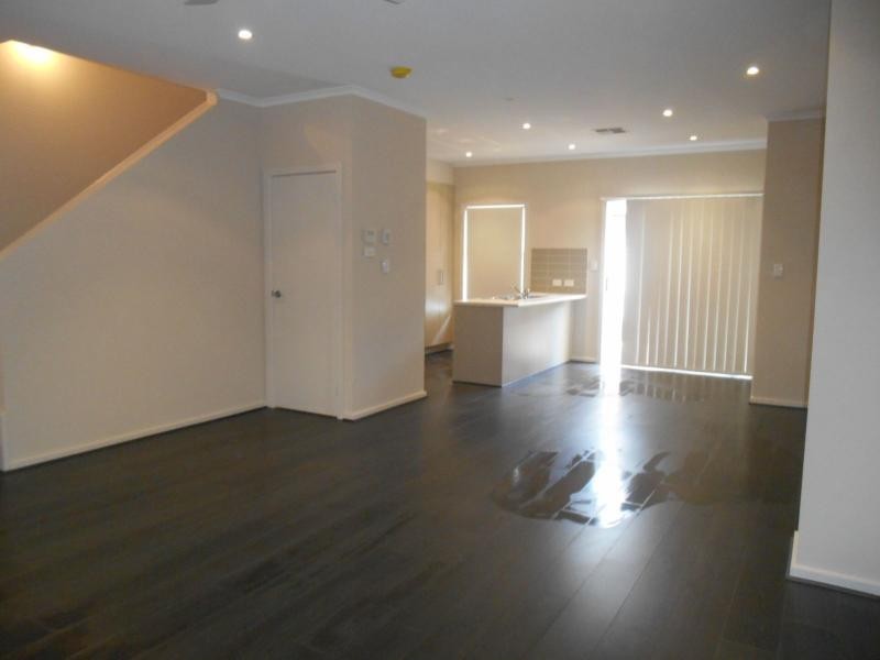 43 Victoria Parade, Mawson Lakes SA 5095