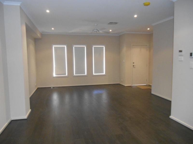 41 Victoria Parade, Mawson Lakes SA 5095