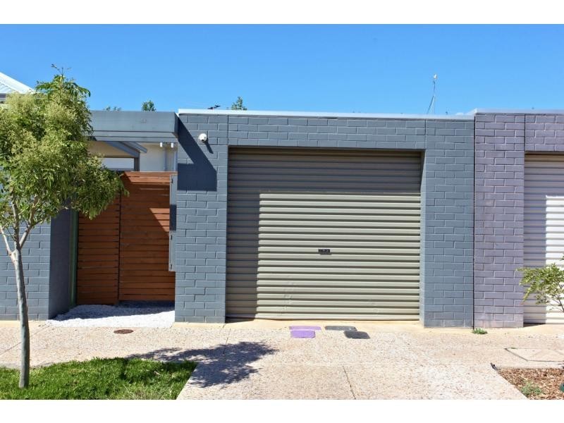 9 Cathedral Circuit, Mawson Lakes SA 5095