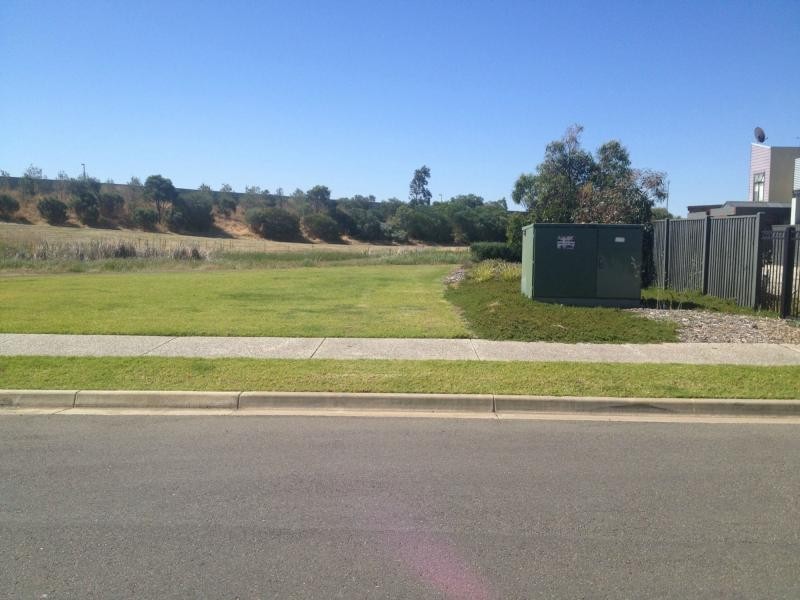 30 Emerald Street, Mawson Lakes SA 5095