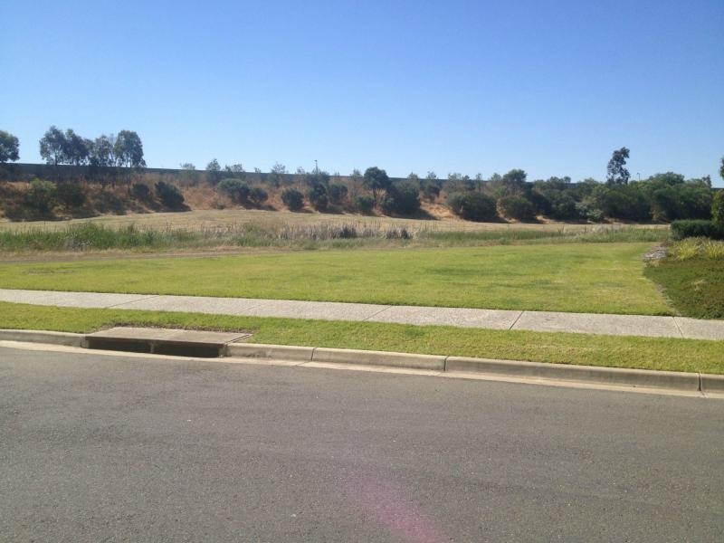 30 Emerald Street, Mawson Lakes SA 5095