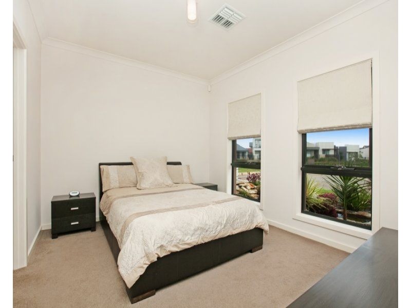 5 Palani Court, Mawson Lakes SA 5095