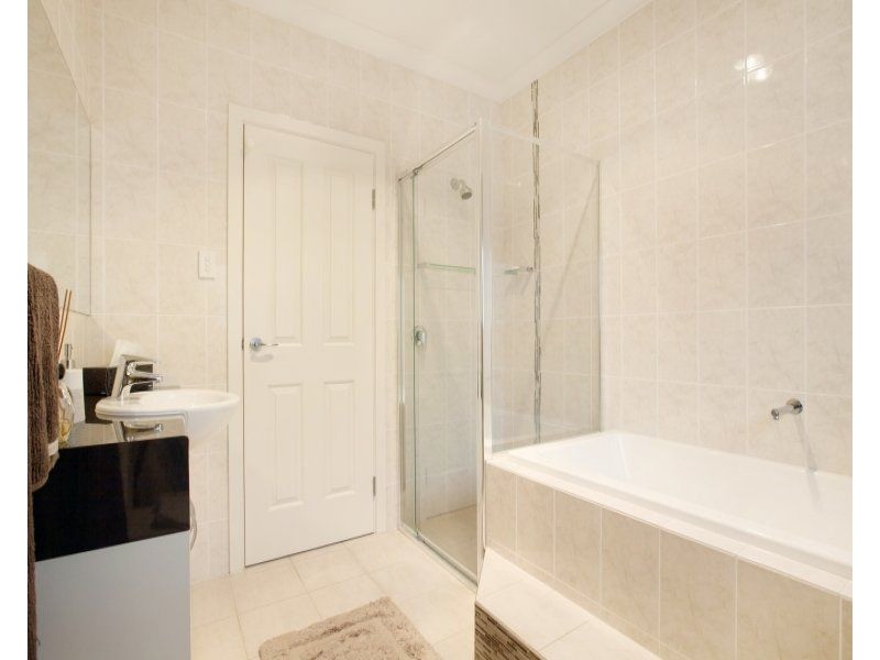 5 Palani Court, Mawson Lakes SA 5095