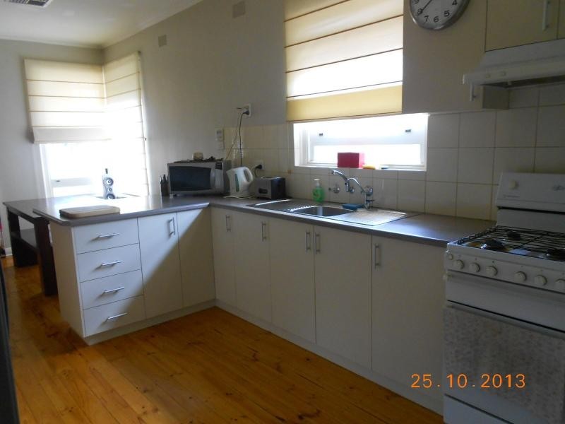 25 Dunrobin Road, Hove SA 5048