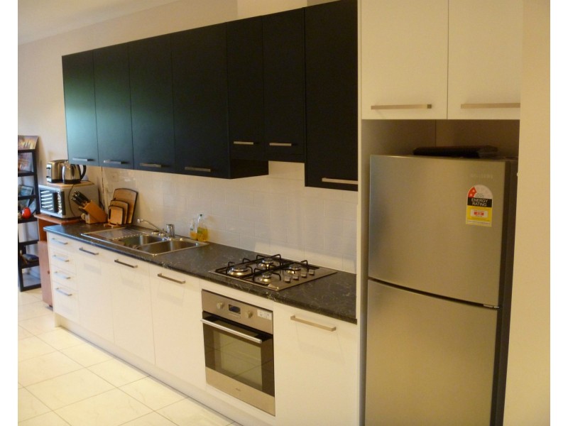 4/17 Euston Walk, Mawson Lakes SA 5095