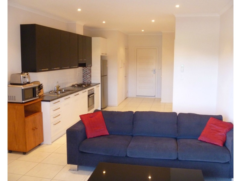 4/17 Euston Walk, Mawson Lakes SA 5095