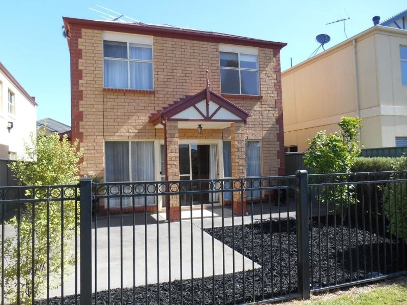 51 Avocet Drive, Mawson Lakes SA 5095