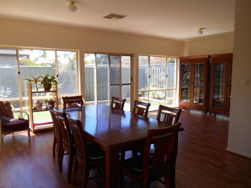 14 Carnegie Place, Mawson Lakes SA 5095