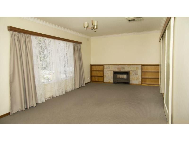 31 Launceston Avenue, Banksia Park SA 5091