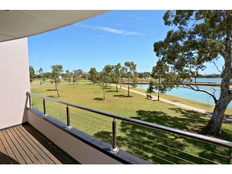 4/39 Windermere Crescent, Mawson Lakes SA 5095