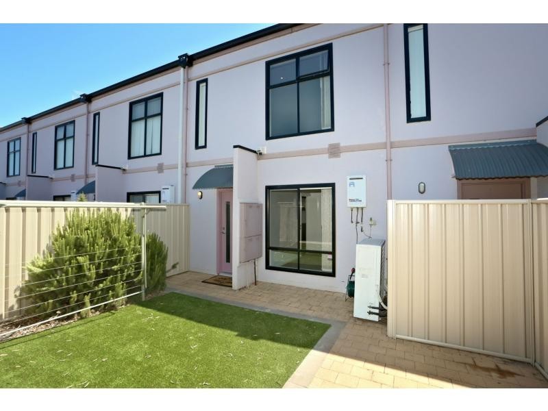 4/39 Windermere Crescent, Mawson Lakes SA 5095