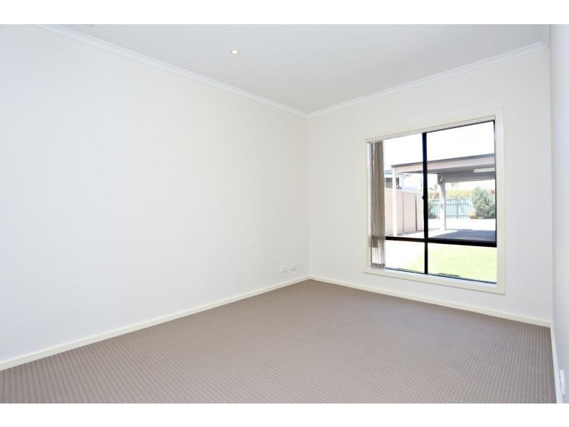 4/39 Windermere Crescent, Mawson Lakes SA 5095