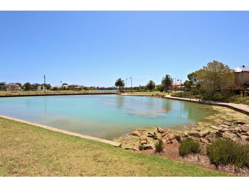 4/39 Windermere Crescent, Mawson Lakes SA 5095