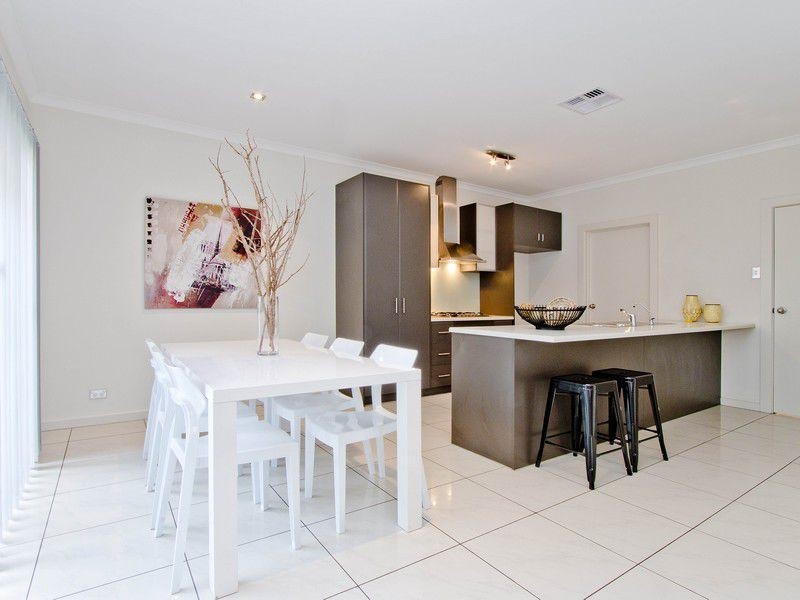 10 Borduy Street, The Bridges, Mawson Lakes SA 5095