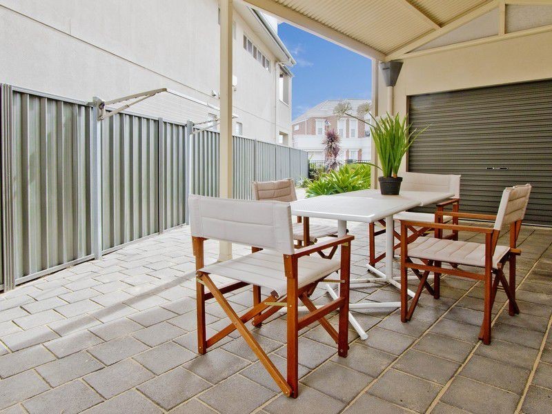 10 Borduy Street, The Bridges, Mawson Lakes SA 5095