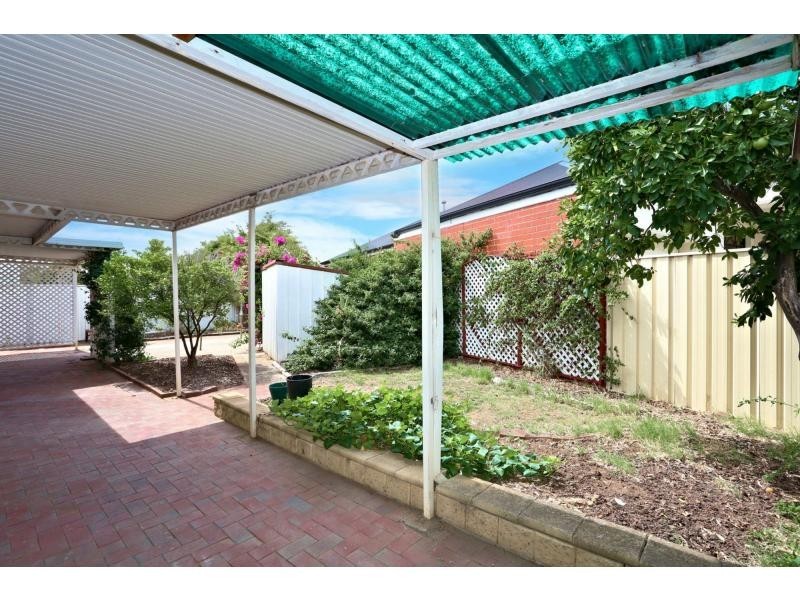 27 St Andrews Crescent, Novar Gardens SA 5040