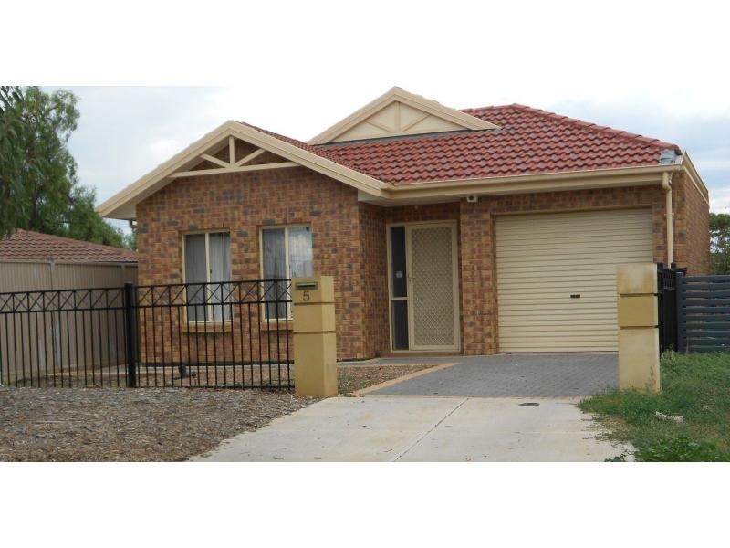 5 Corymbia Avenue, Athol Park SA 5012
