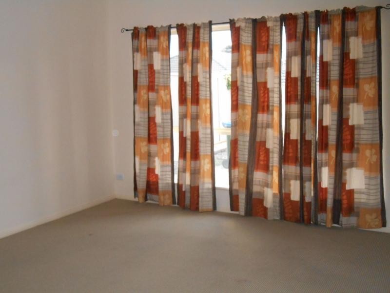 5 Corymbia Avenue, Athol Park SA 5012