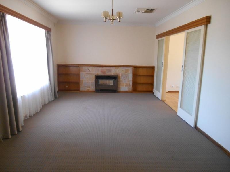 31 Launceston Avenue, Banksia Park SA 5091