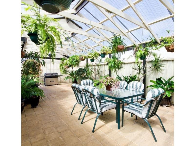 8 Overlander Way, Smithfield SA 5114