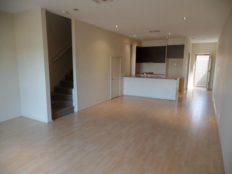 3/3-7 Banrock Place, Mawson Lakes SA 5095