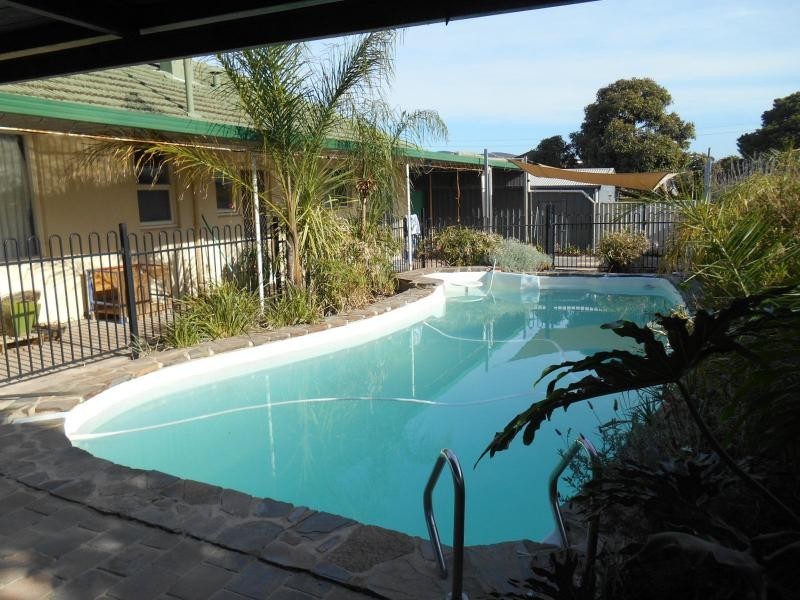 6 Kingston Avenue, Hope Valley SA 5090