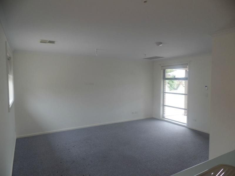 5 Glendale Way, Smithfield Plains SA 5114