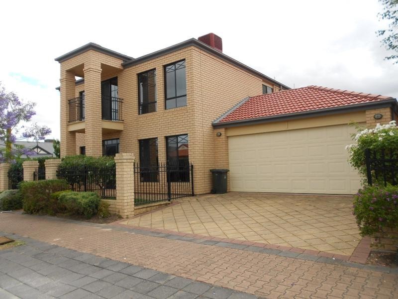 16 Parkview Drive, Mawson Lakes SA 5095
