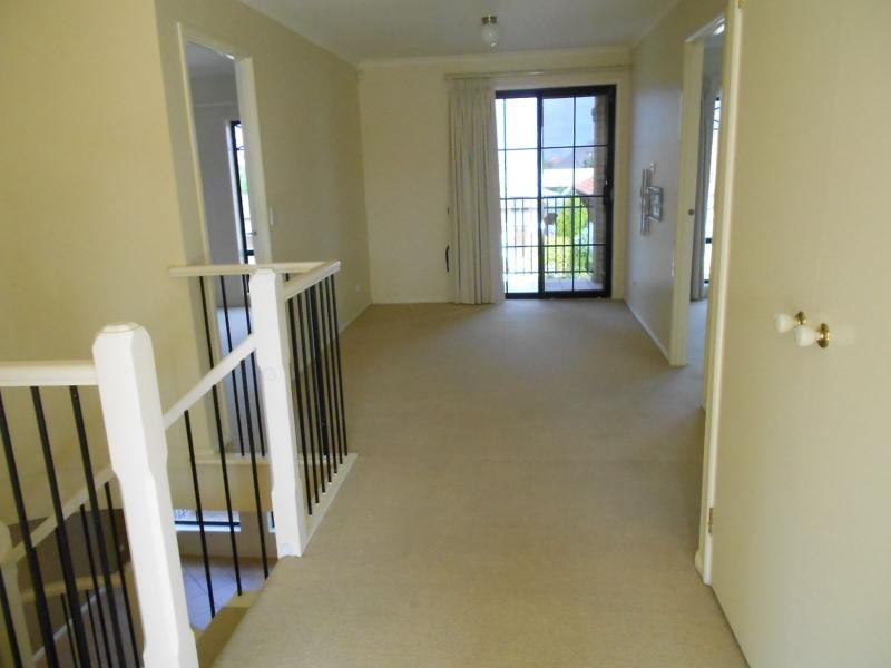 16 Parkview Drive, Mawson Lakes SA 5095