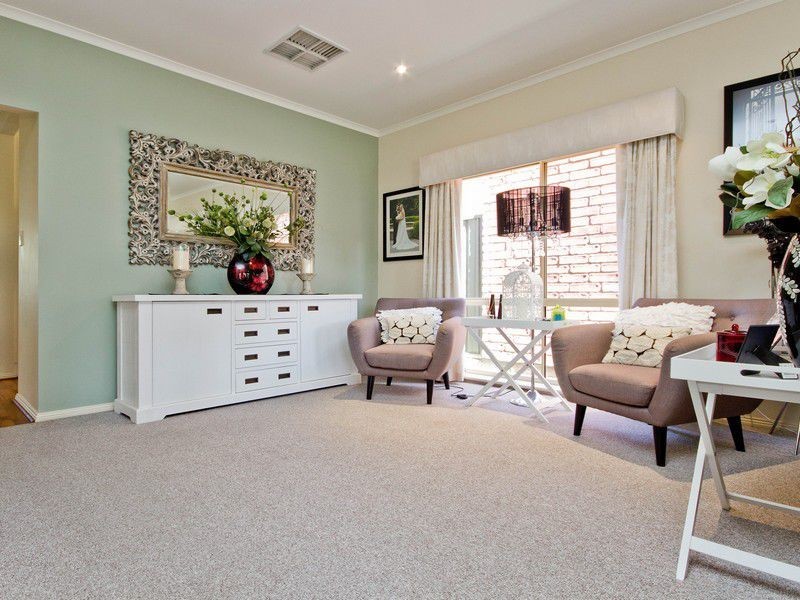 14 Carnegie Place, Mawson Lakes SA 5095