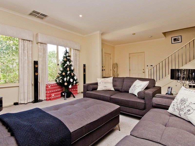 14 Carnegie Place, Mawson Lakes SA 5095